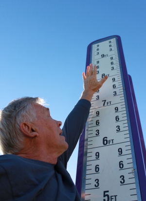 Outdoor Fitness Vertical Jump